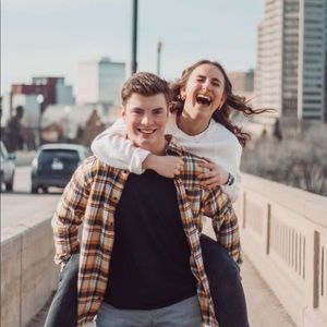 Meet your Posher, Kira